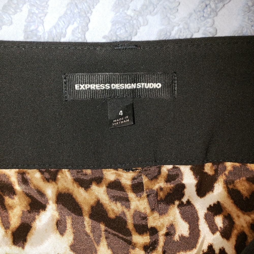 Express black pencil skirt size 4 EUC - Picture 4 of 4